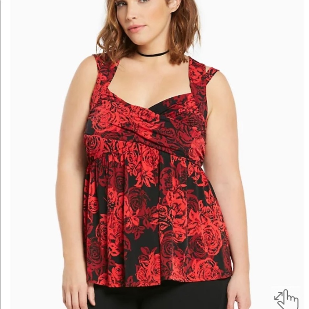 Torrid criss cross rose floral babydoll tank top size 5 NWT 🌹